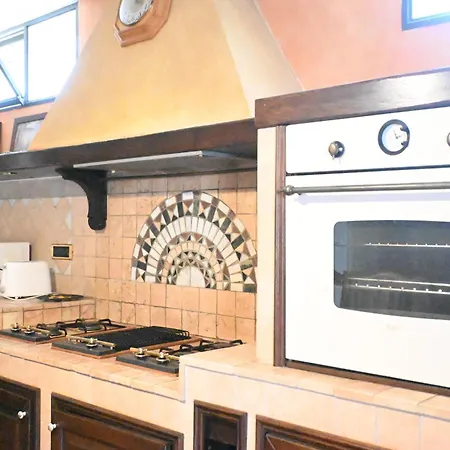 N092 - Numana, Nuova Taverna Bilocale Dx *