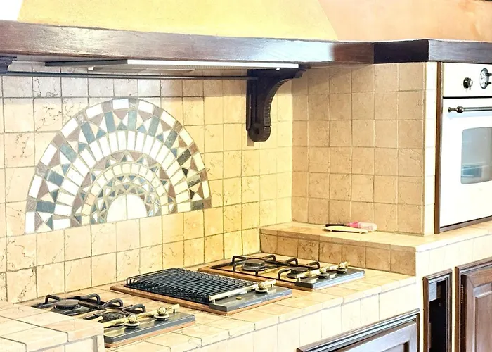 N092 - Numana, Nuova Taverna Bilocale Dx * Numana